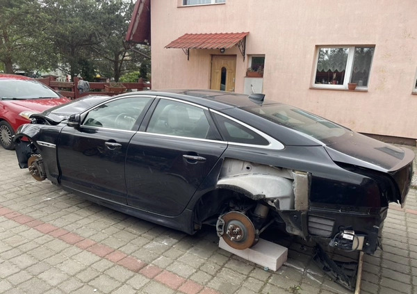 Jaguar XJ cena 24999 przebieg: 38000, rok produkcji 2016 z Tuchola małe 211